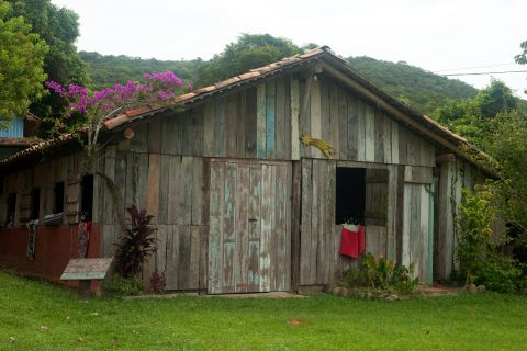 Checklist: o que confirmar antes de reservar em Bombinhas